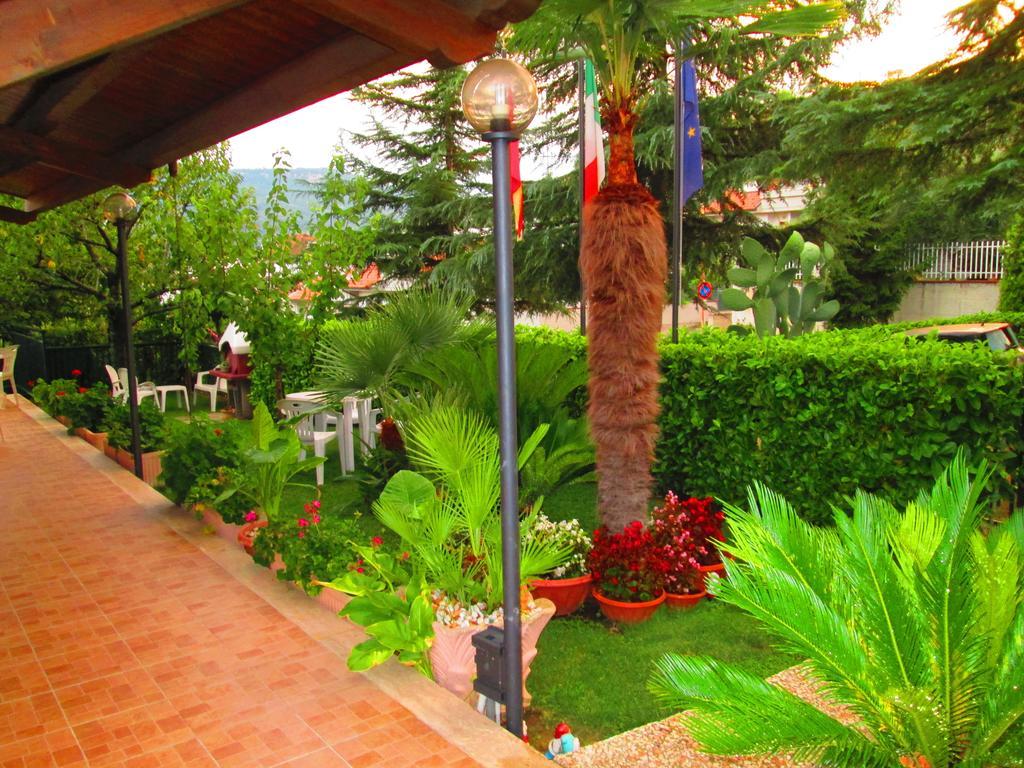B&B Le Begonie Ascoli Piceno Bilik gambar