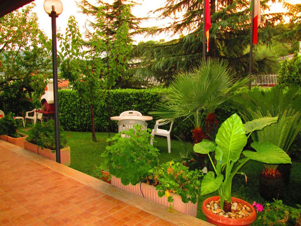 B&B Le Begonie Ascoli Piceno Bilik gambar