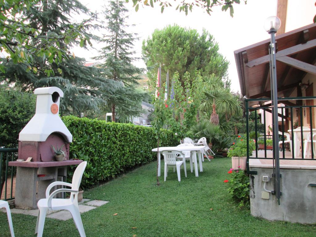 B&B Le Begonie Ascoli Piceno Luaran gambar