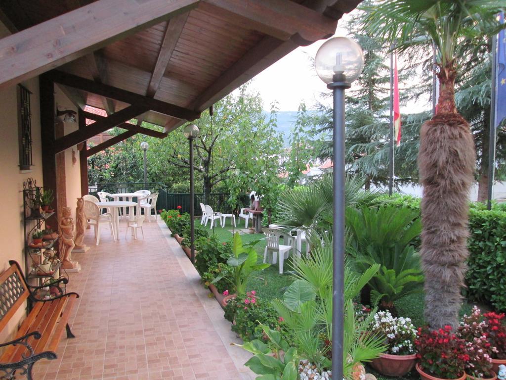 B&B Le Begonie Ascoli Piceno Luaran gambar