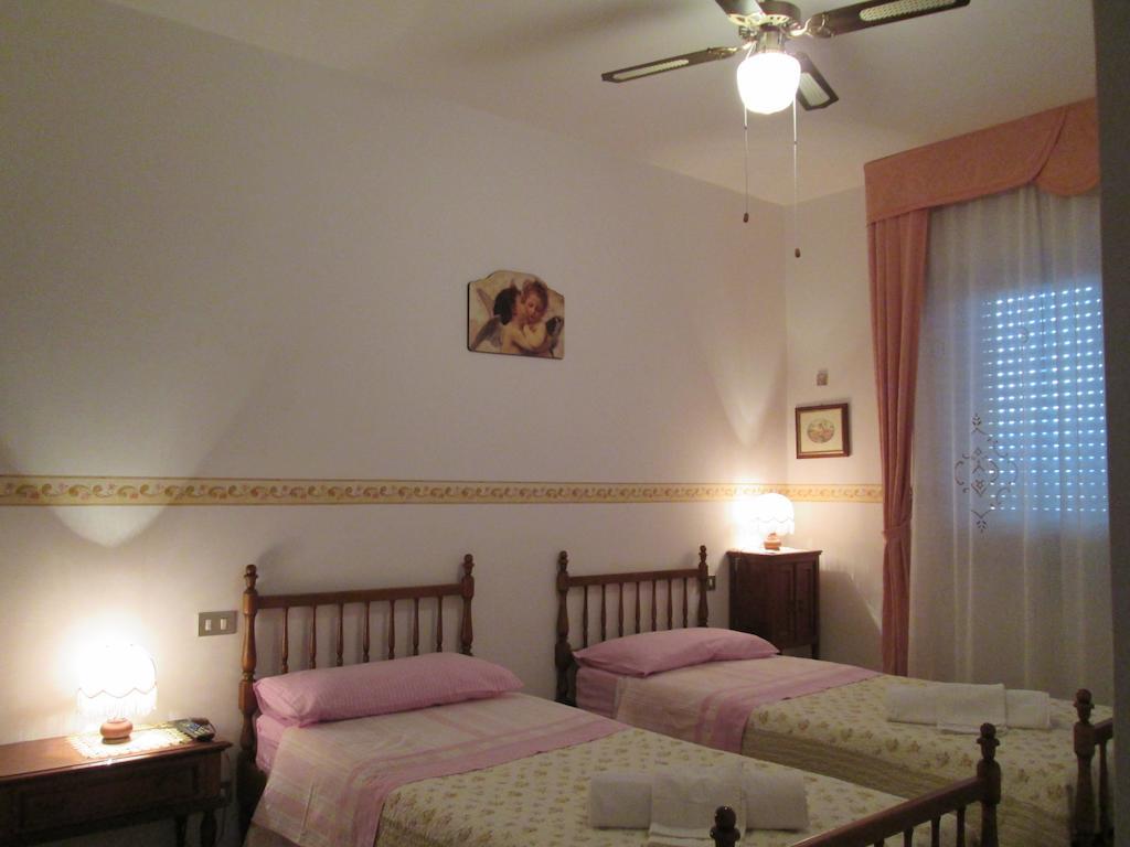 B&B Le Begonie Ascoli Piceno Bilik gambar