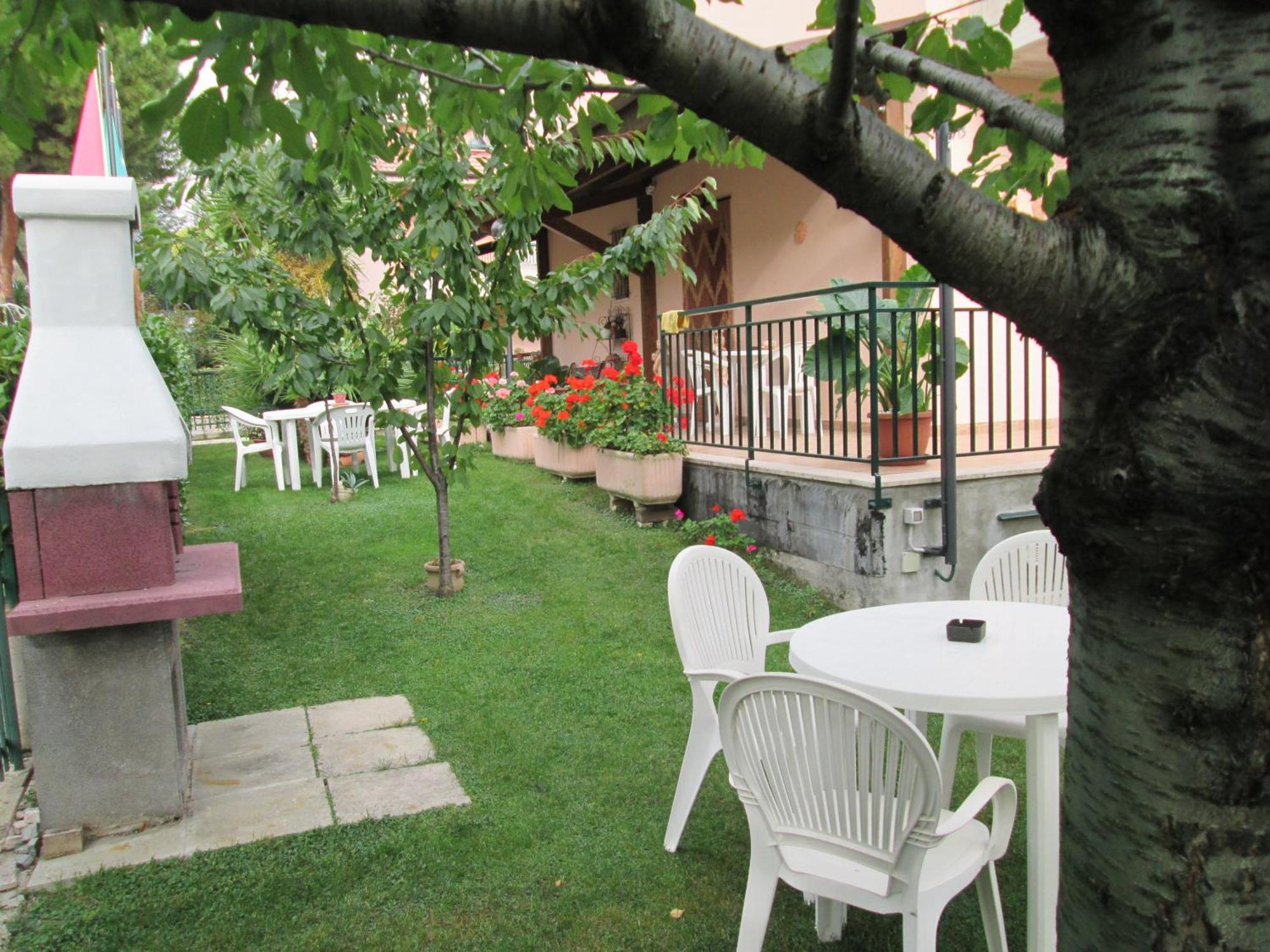 B&B Le Begonie Ascoli Piceno Luaran gambar